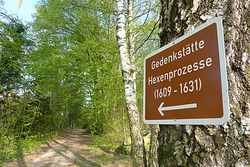 Startpunkt St. Gundekarstraße mit Parkplatz